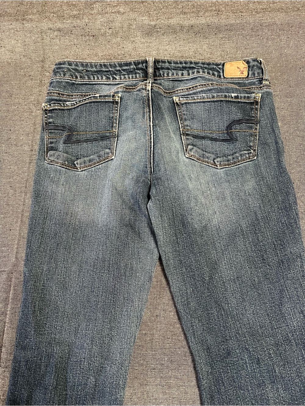 American Eagle Outfitters Women’s Boot Cut Jeans - Dark Blue Wash - Picture 2 of 4